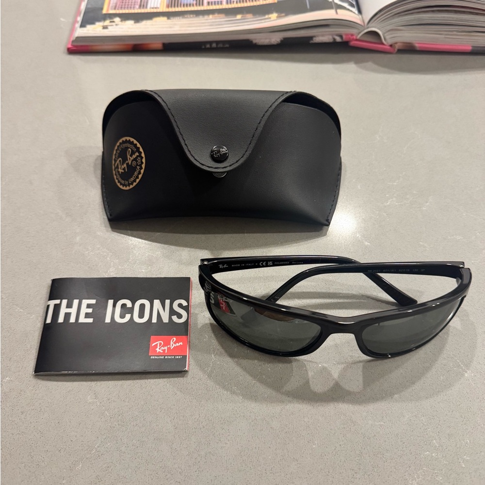 Authetic Ray-Ban Predator 2